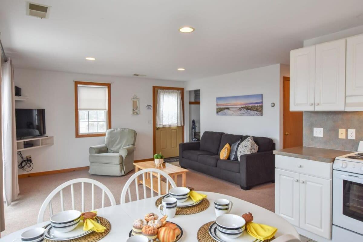 Willa 12215 - Beautiful Views Of Cape Cod Bay Access To Private Beach Easy Access To P-Town Truro Zewnętrze zdjęcie